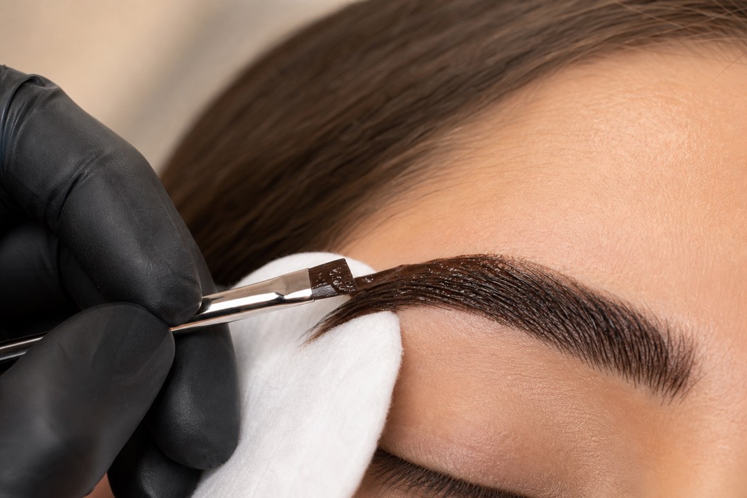 Brow Tint & Shape